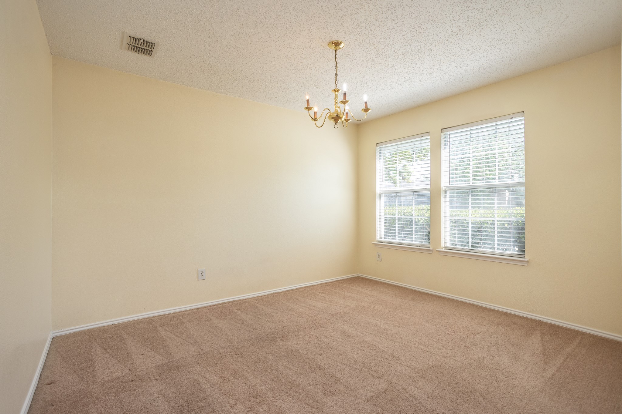 2415 Mallory Lane Lancaster TX 75134