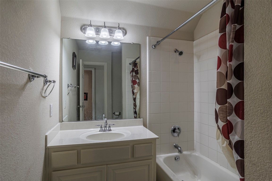 3036 Larreta Grand Prairie TX 75054