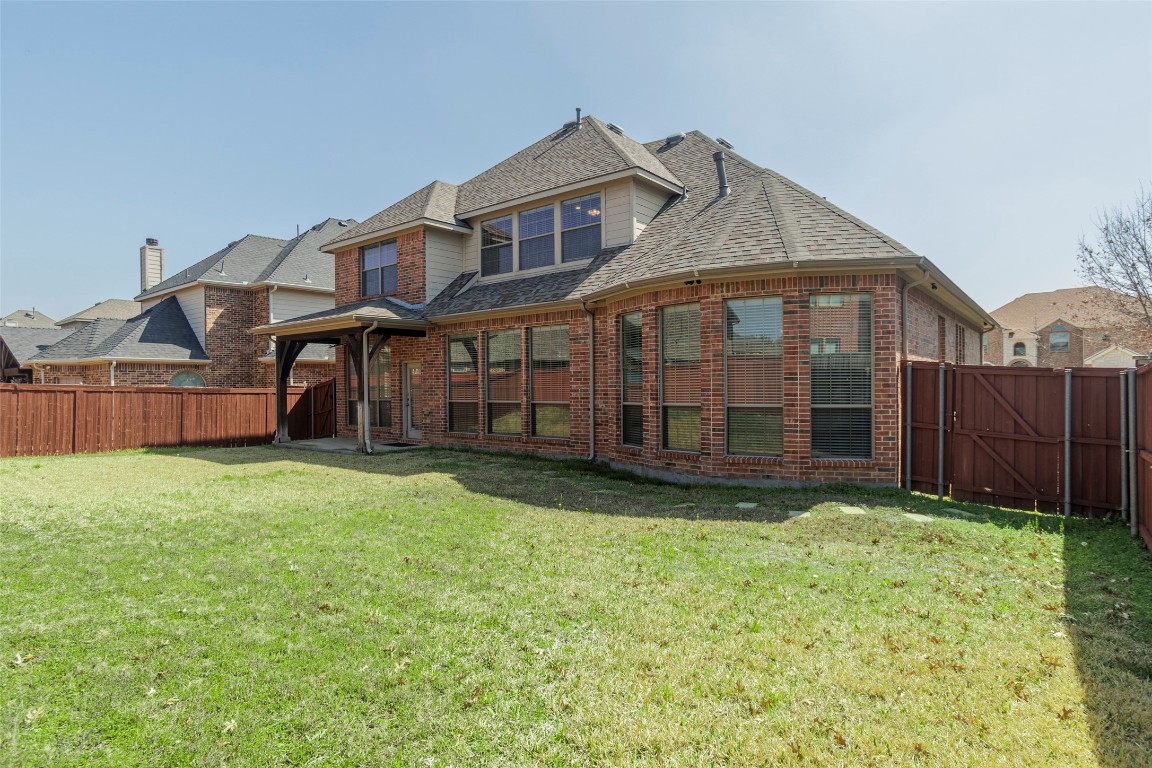 3036 Larreta Grand Prairie TX 75054