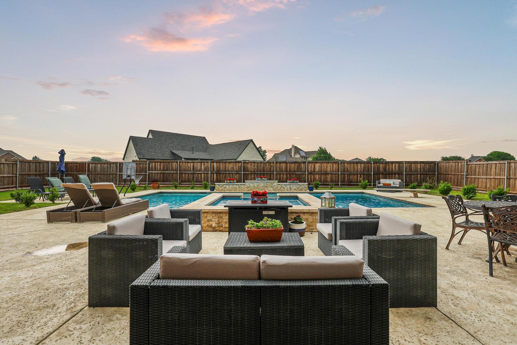 104 Beavers Bend Drive Gunter TX 75058