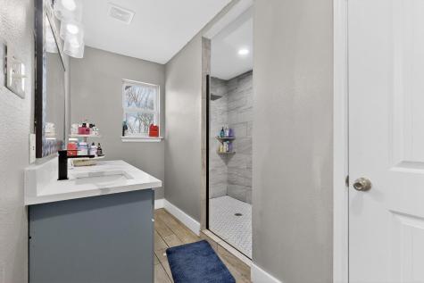 1006 W Brown Street Ennis TX 75119