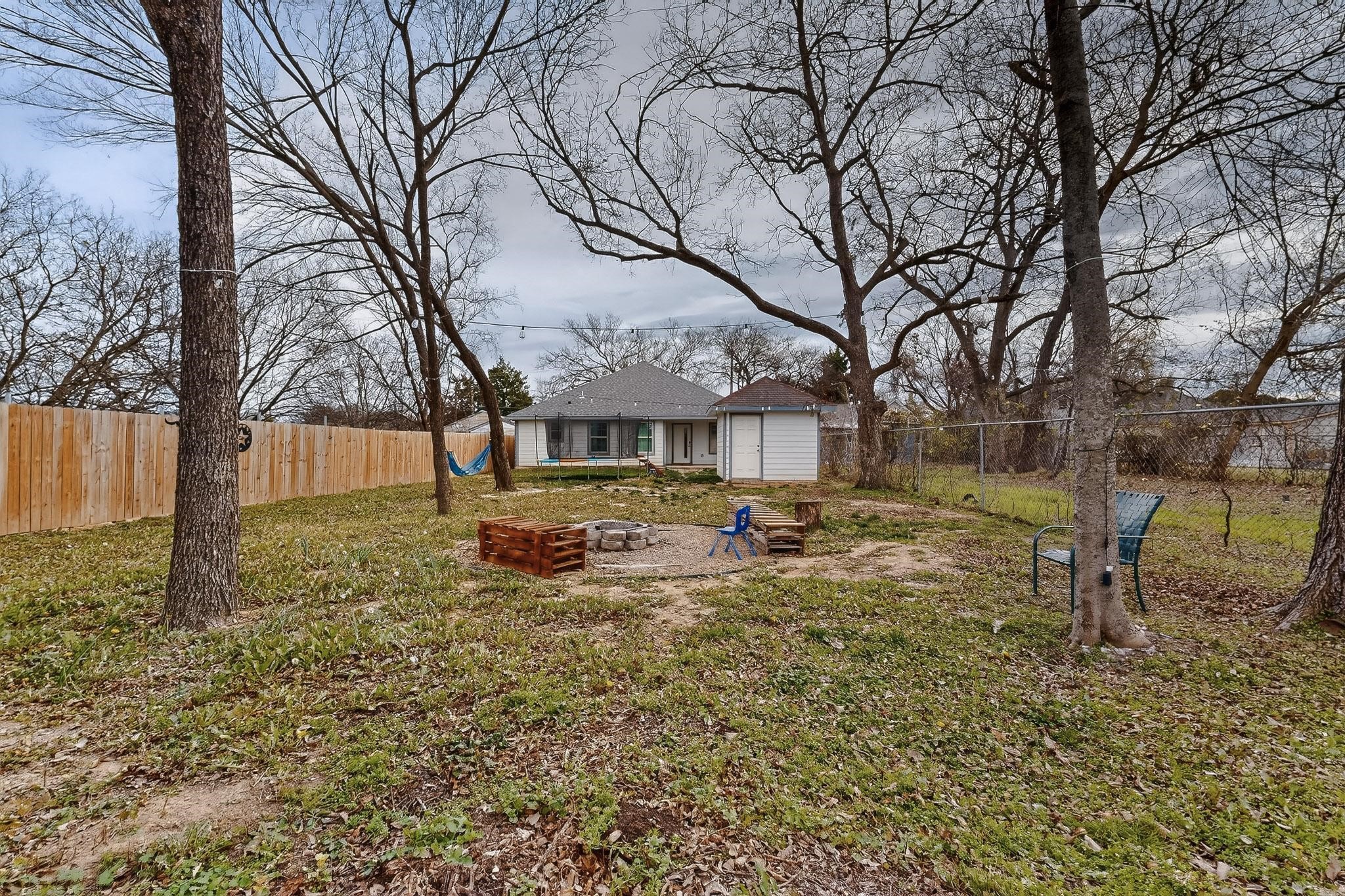 1006 W Brown Street Ennis TX 75119
