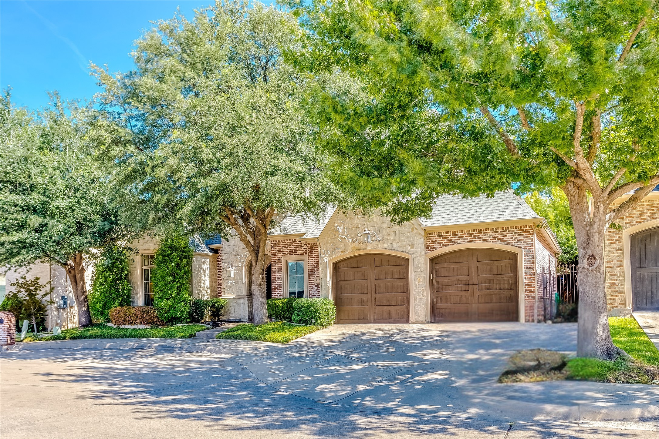 4125 Walnut Glen Place Dallas TX 75229