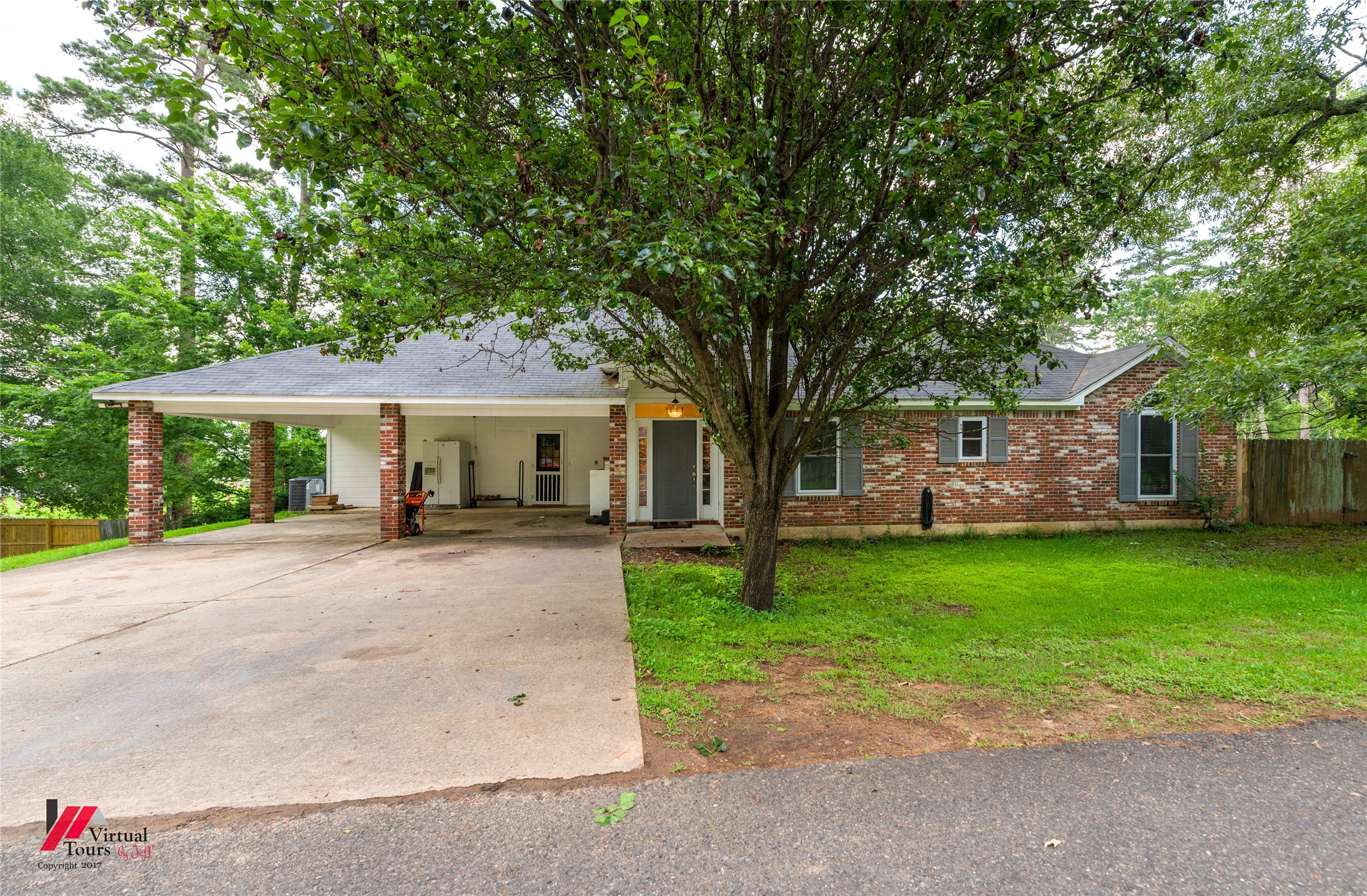 1605 Top Bluff Lane Shreveport LA 71109