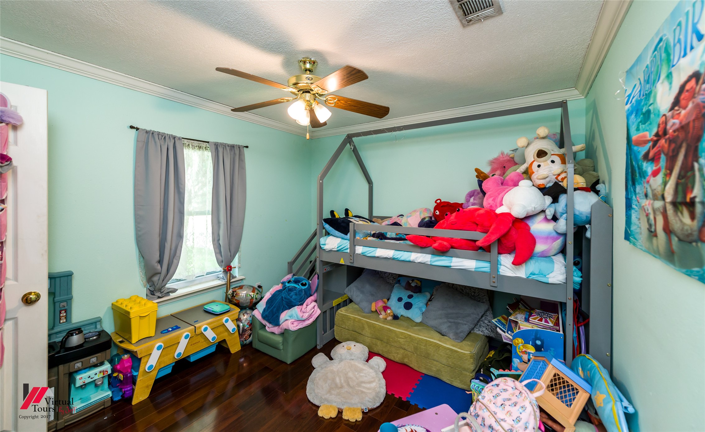 1605 Top Bluff Lane Shreveport LA 71109