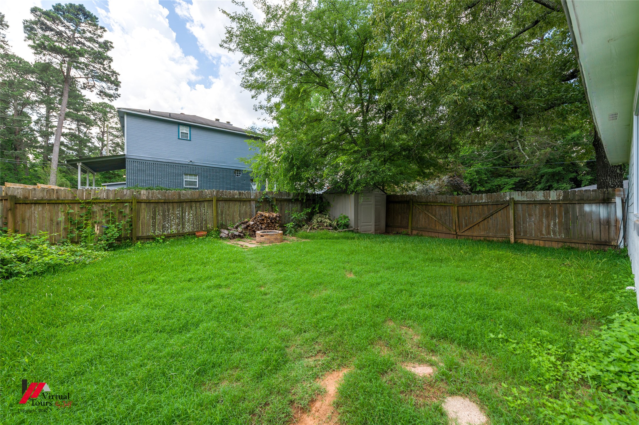 1605 Top Bluff Lane Shreveport LA 71109