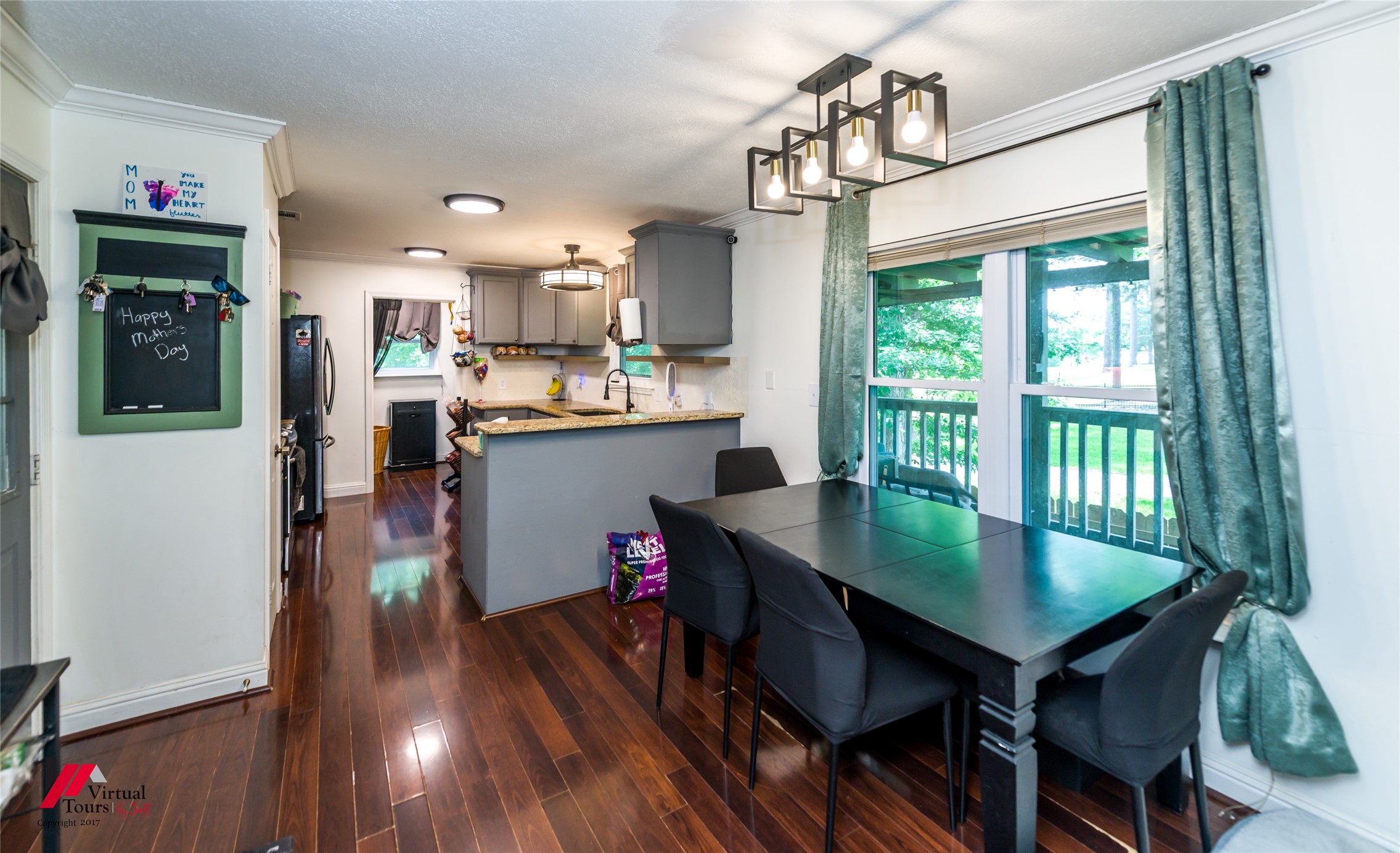 1605 Top Bluff Lane Shreveport LA 71109