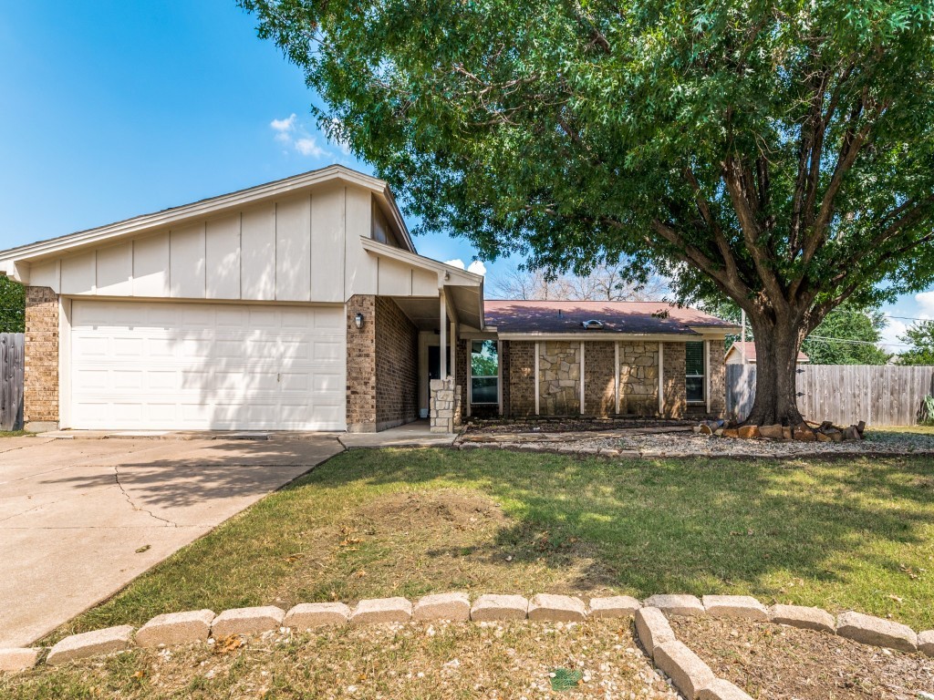 5009 Prairieview Court S Arlington TX 76017