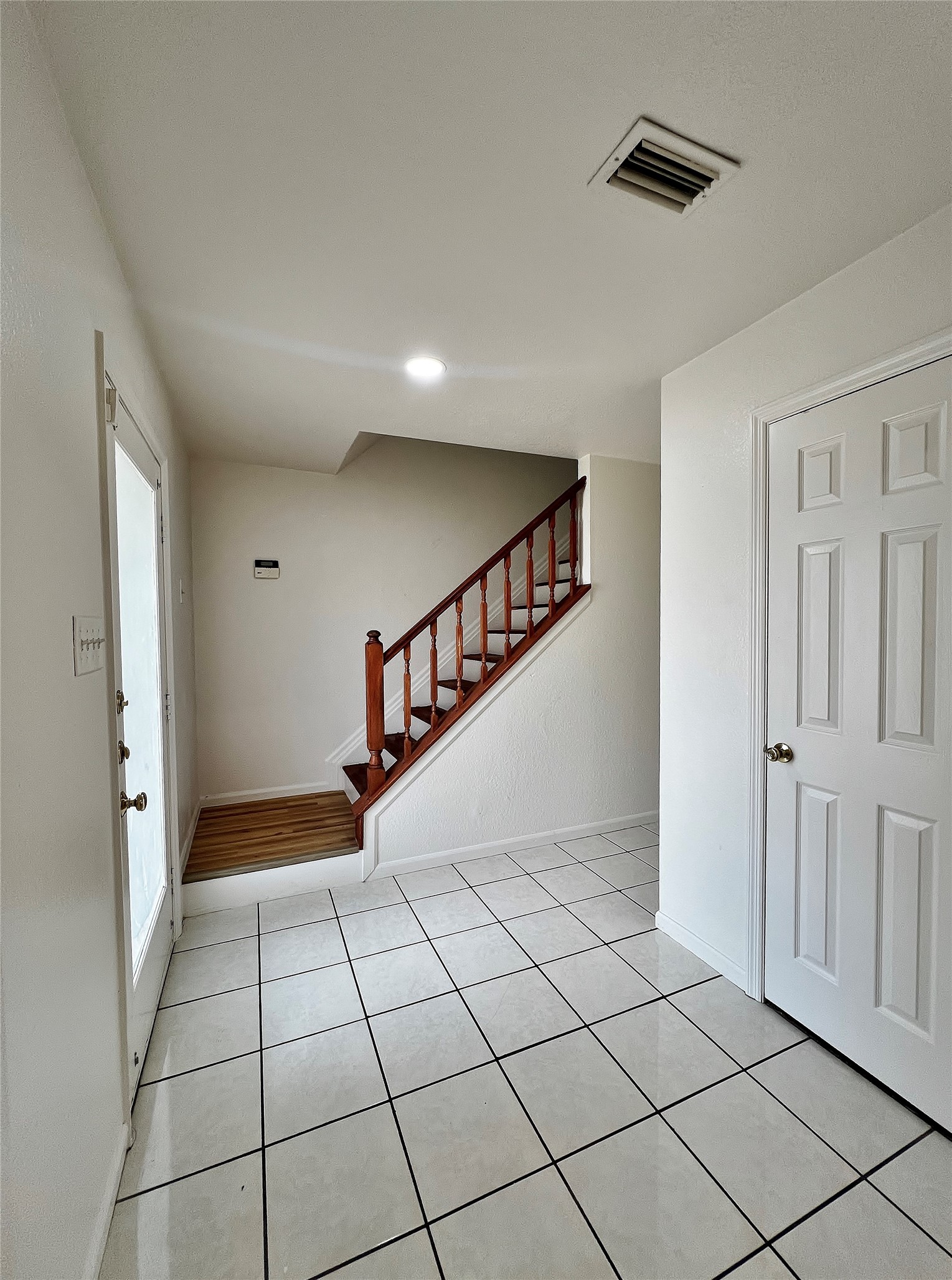 6104 Bay Hill Arlington TX 76018