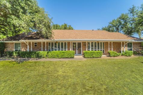 2534 Sunnyvale Road Grand Prairie TX 75050
