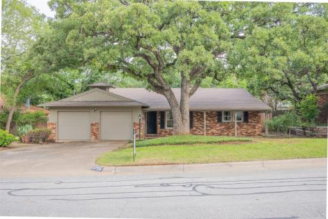 5755 Blueridge Drive Fort Worth TX 76112
