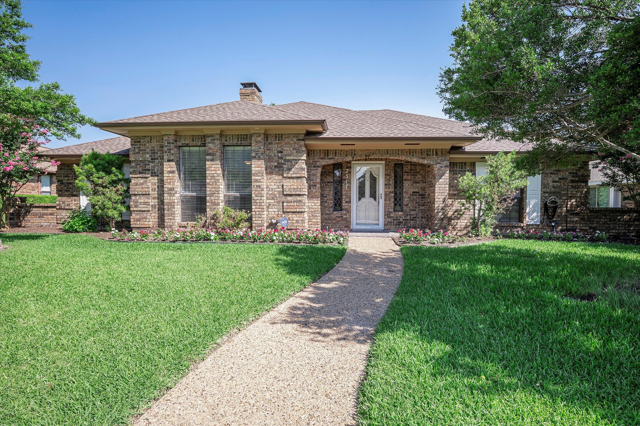 2517 Diamond Oaks Drive Garland TX 75044
