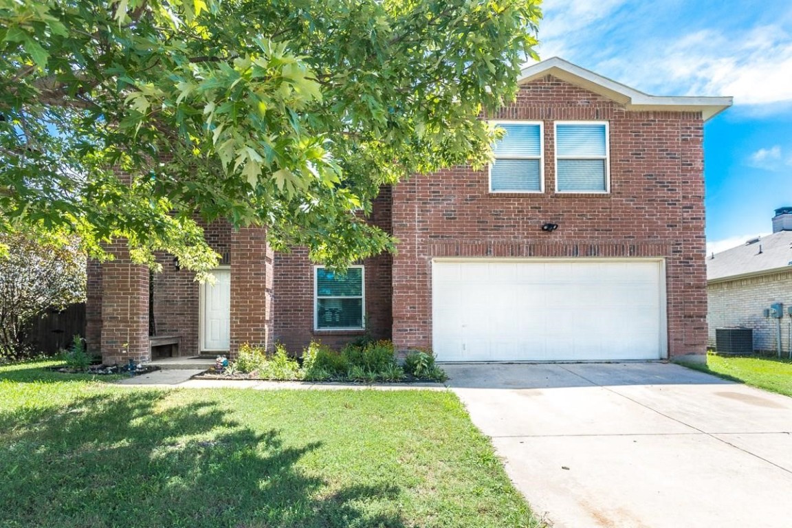1300 Blazing Star Trail Burleson TX 76028