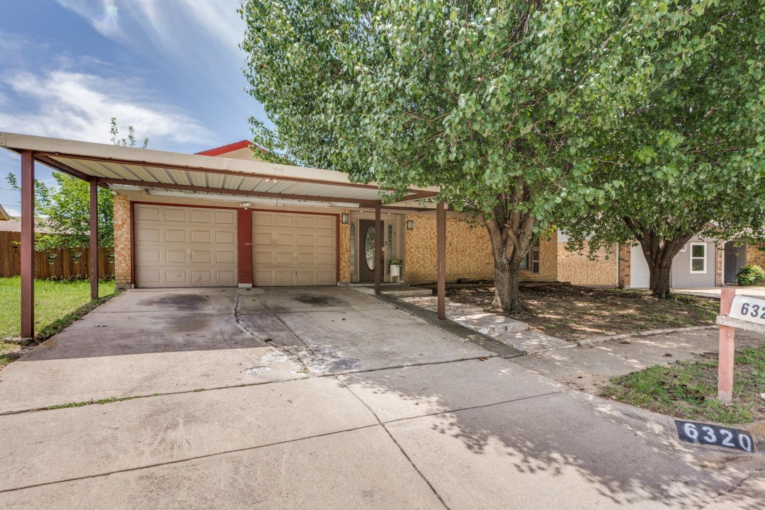 6320 Rebecca Lane Watauga TX 76148
