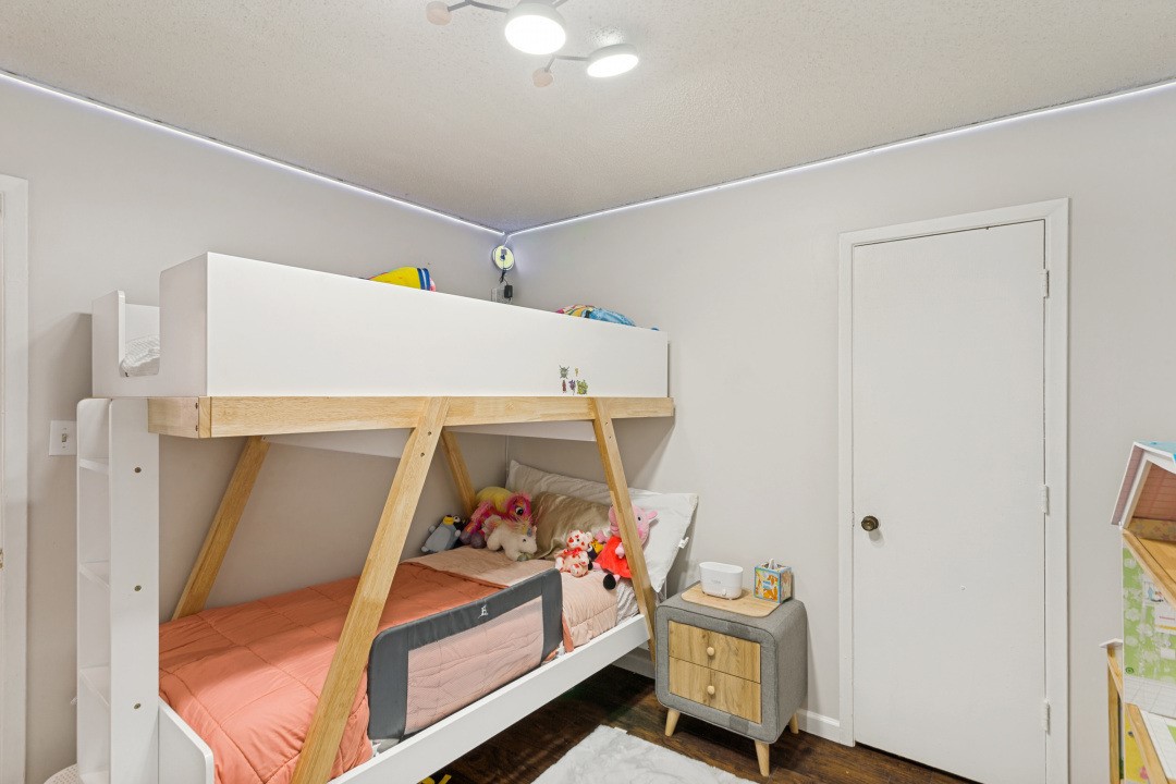 6320 Rebecca Lane Watauga TX 76148