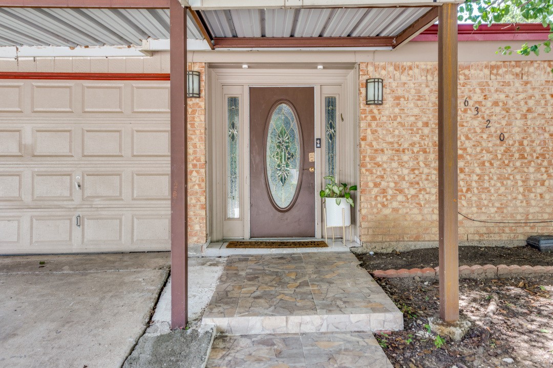 6320 Rebecca Lane Watauga TX 76148