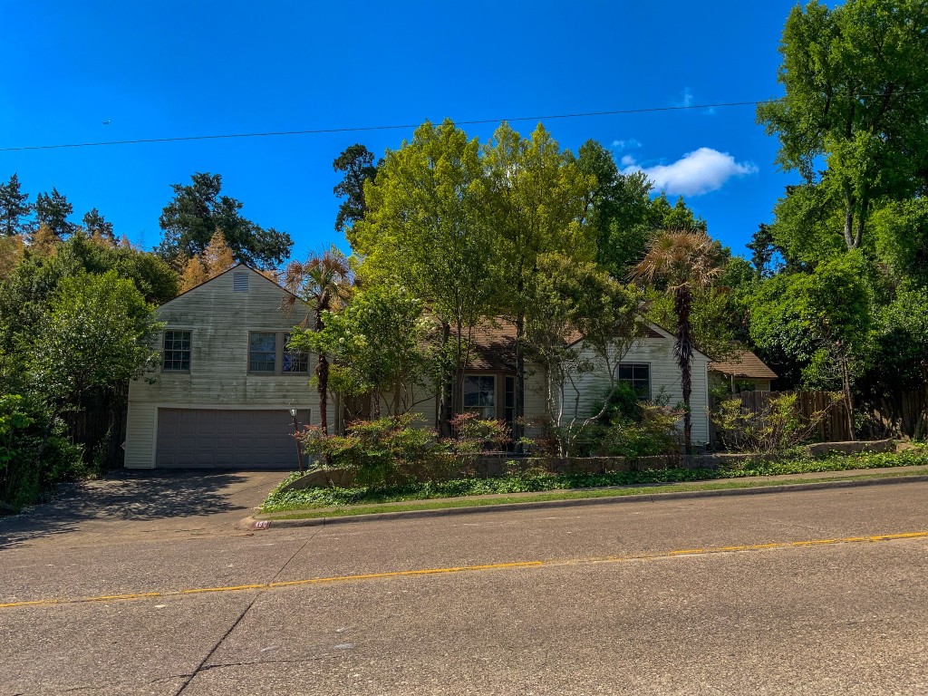 458 W Colorado Boulevard Dallas TX 75208