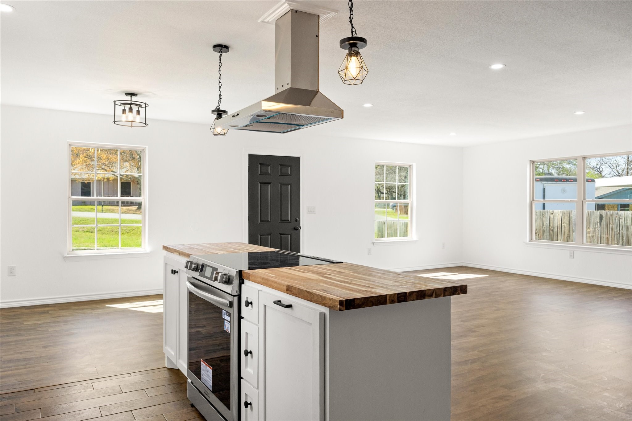 609 Western Hills Trail Granbury TX 76049