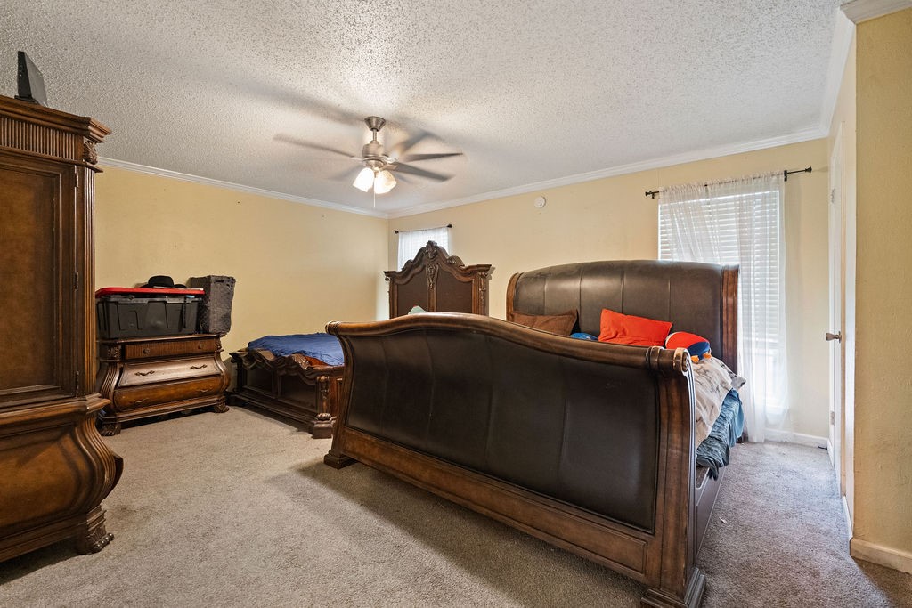 948 Meadowcove Circle Garland TX 75043