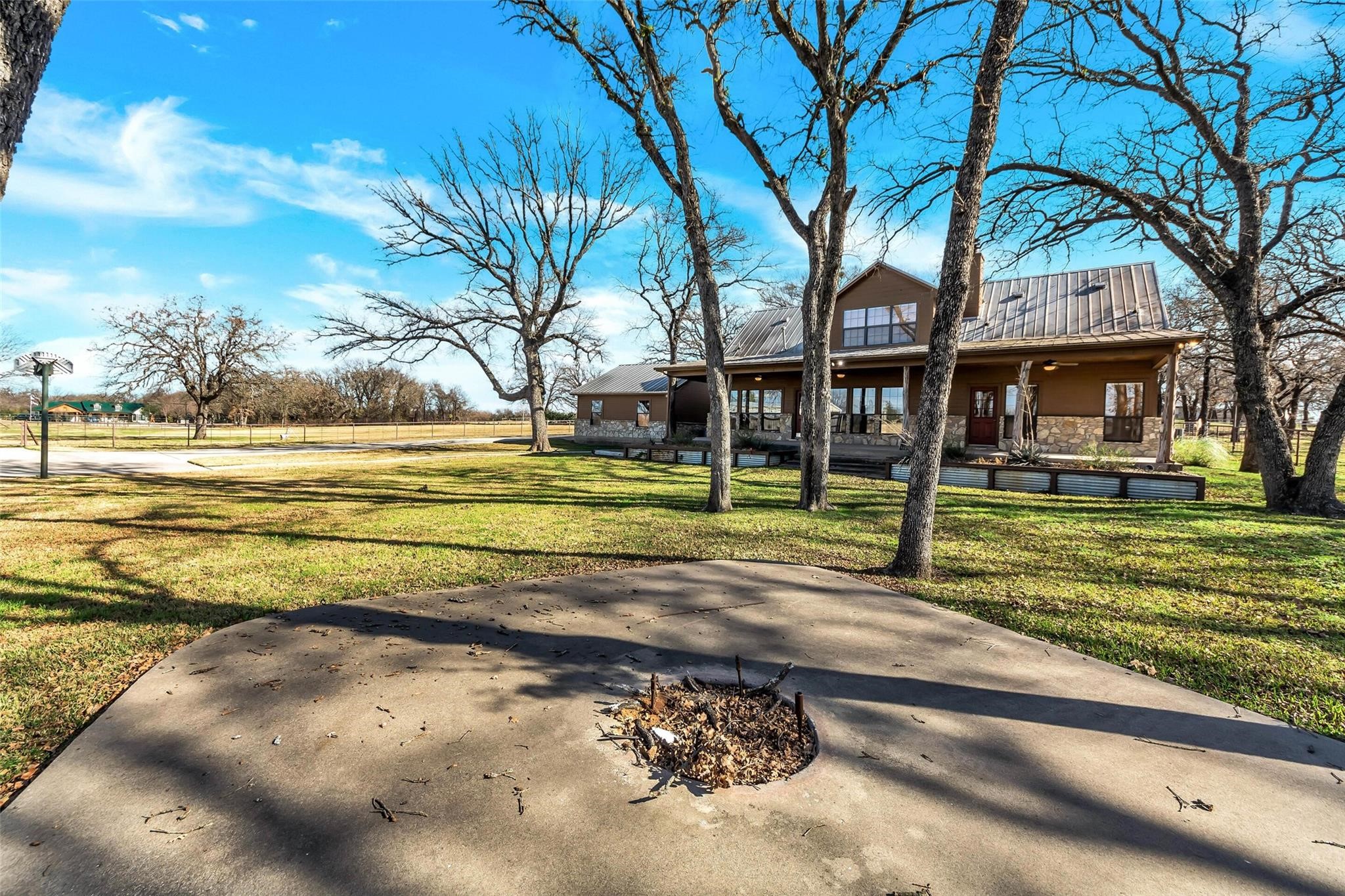 131 County Road 4680 Boyd TX 76023