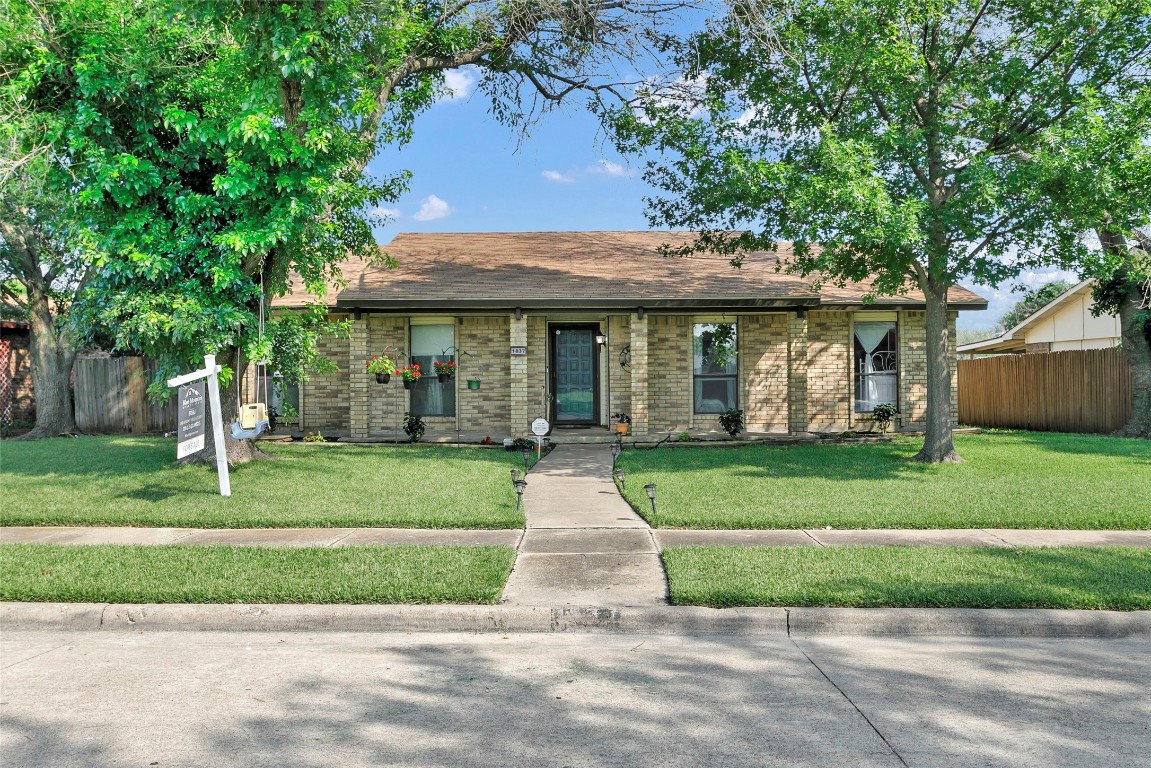 1837 Lewis Trail Grand Prairie TX 75052