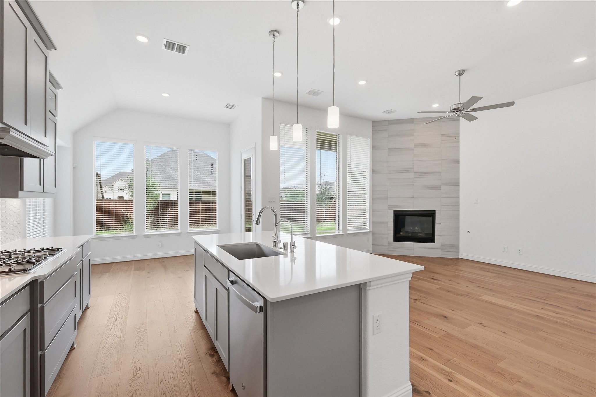 300 Foxglove Hill Argyle TX 76226
