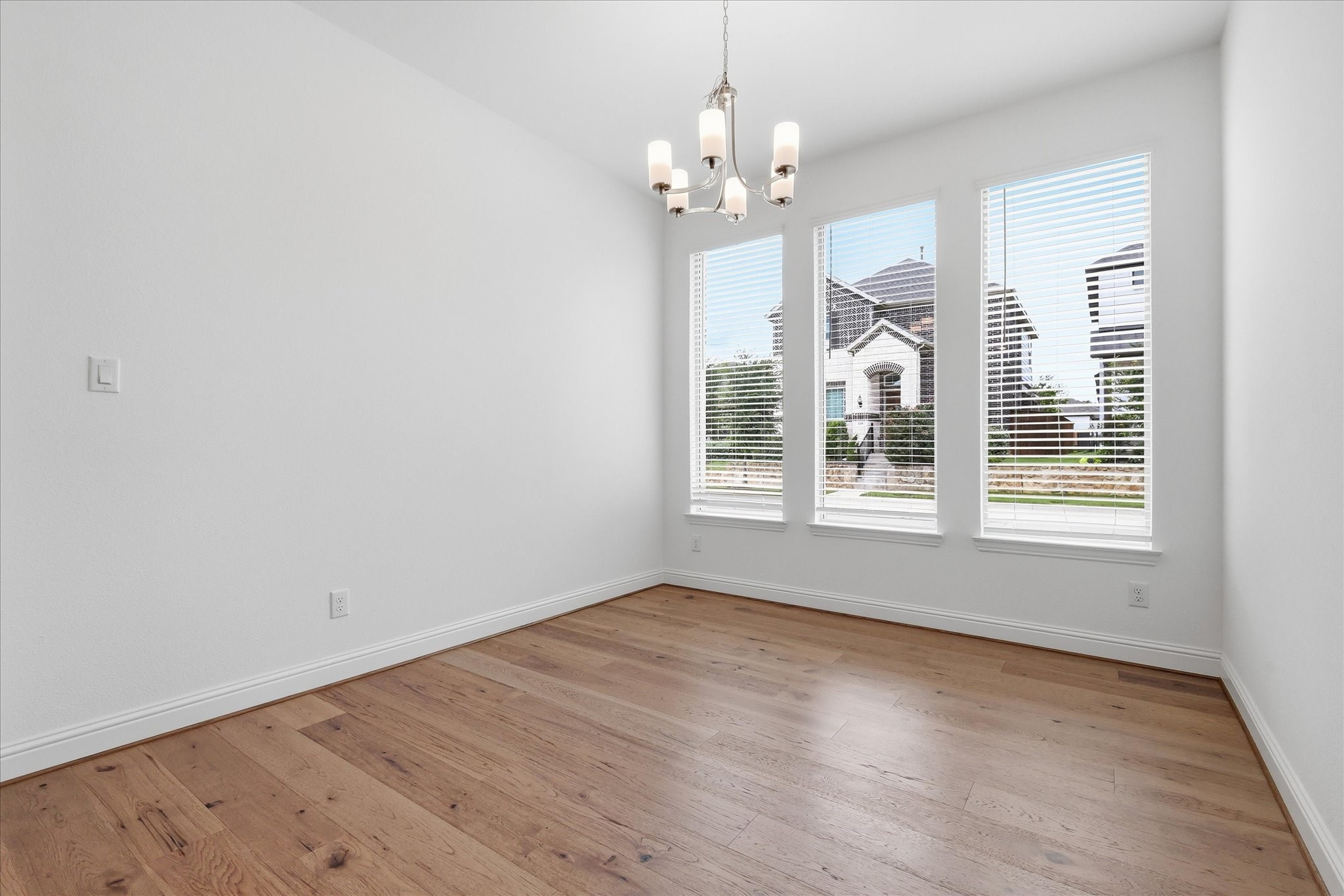 300 Foxglove Hill Argyle TX 76226