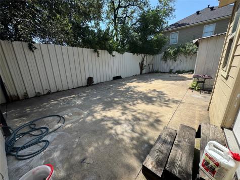 407 S Garrett Avenue Dallas TX 75223