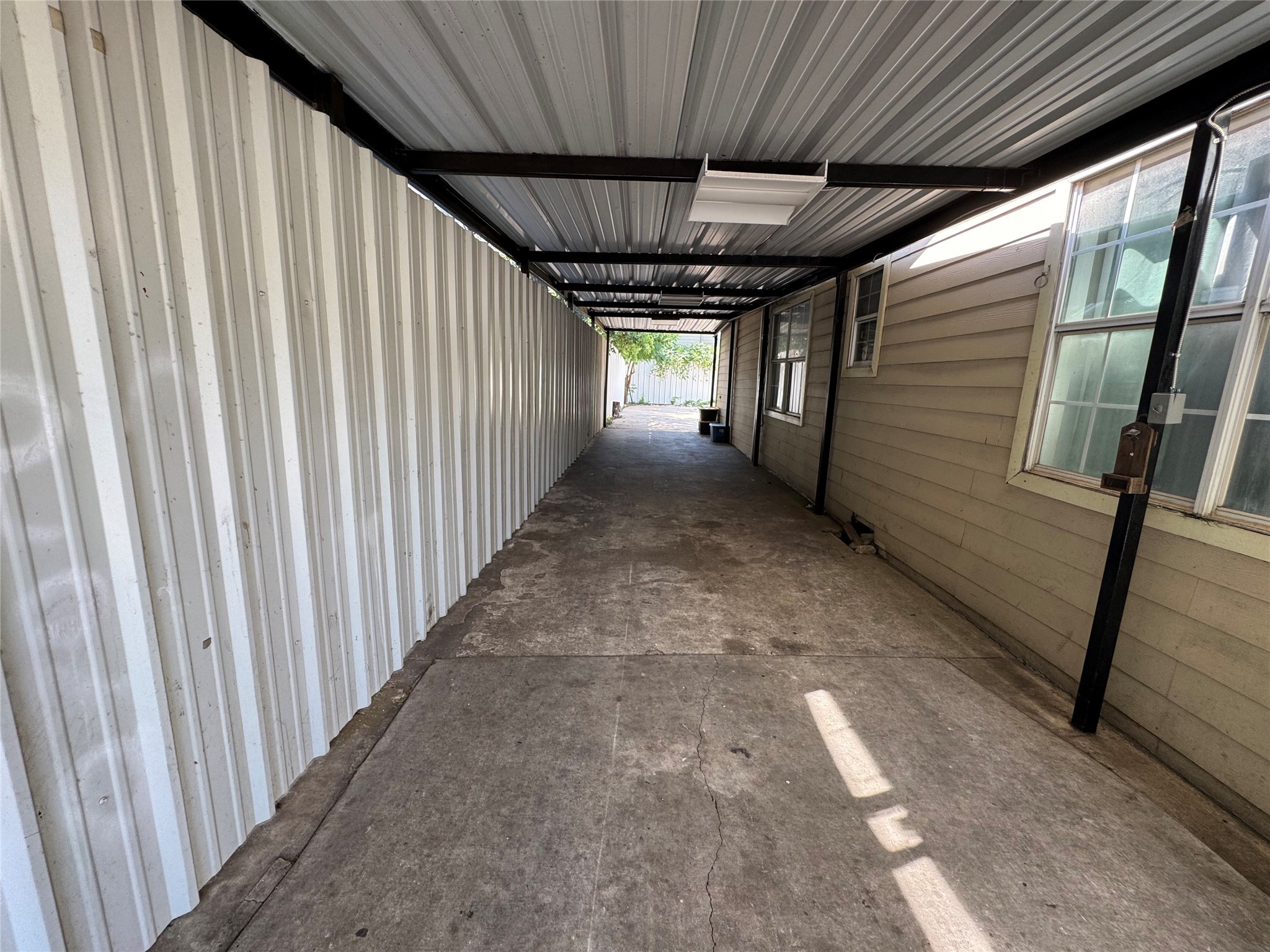 407 S Garrett Avenue Dallas TX 75223