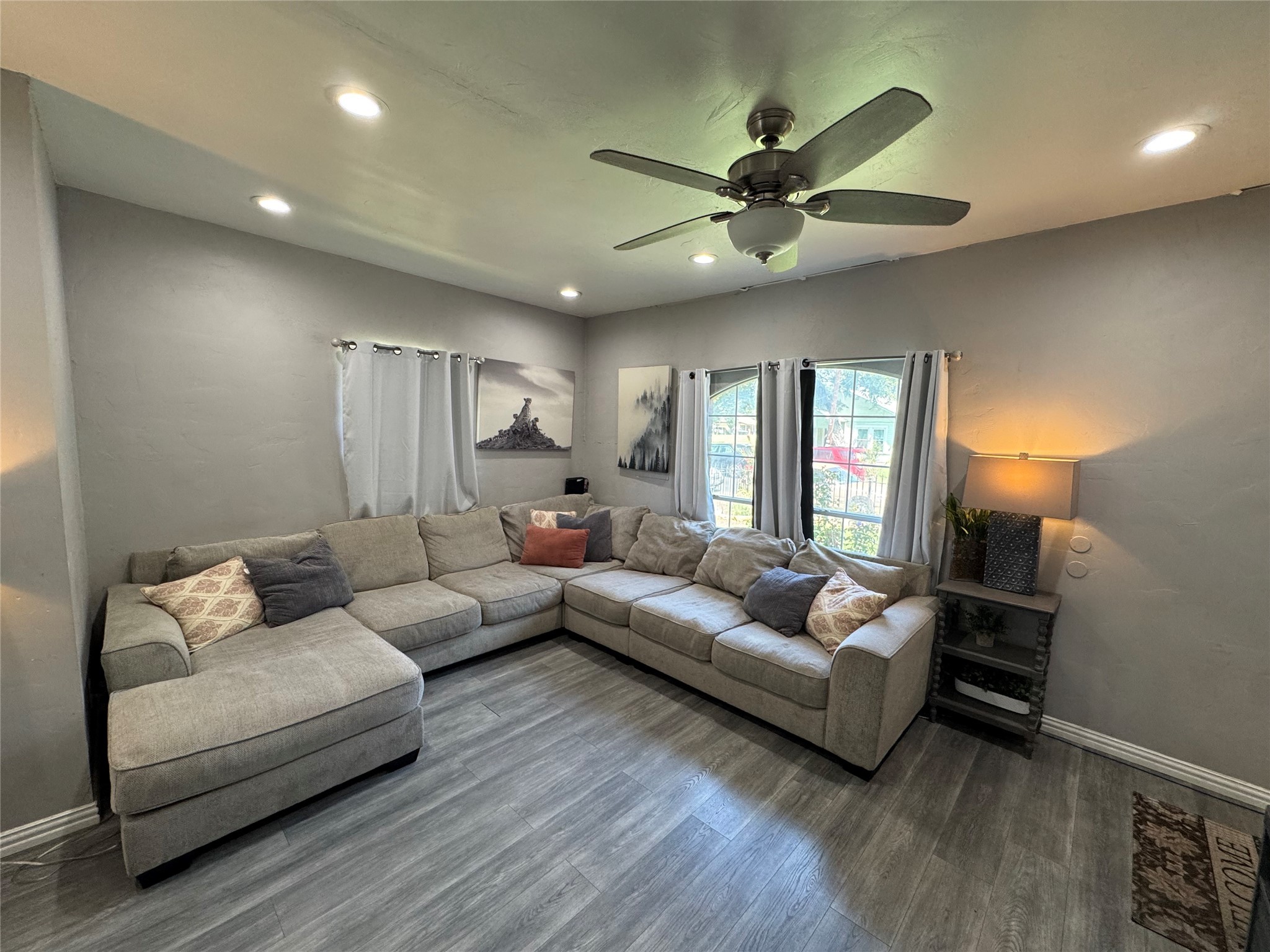 407 S Garrett Avenue Dallas TX 75223