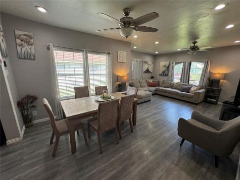 407 S Garrett Avenue Dallas TX 75223