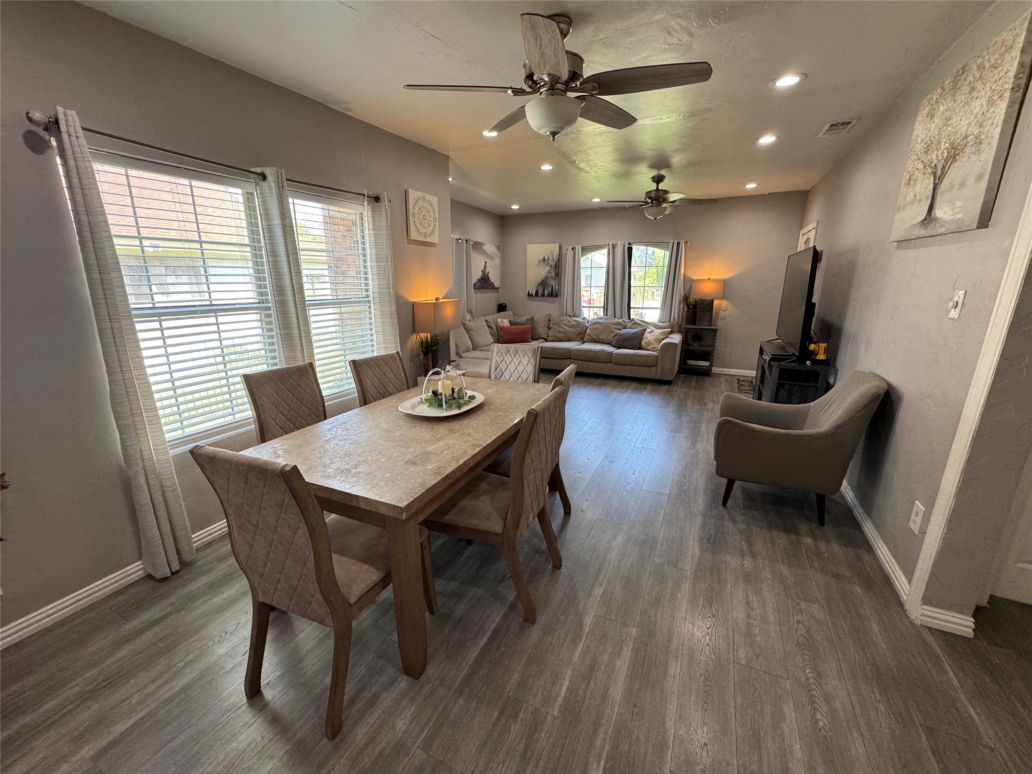 407 S Garrett Avenue Dallas TX 75223