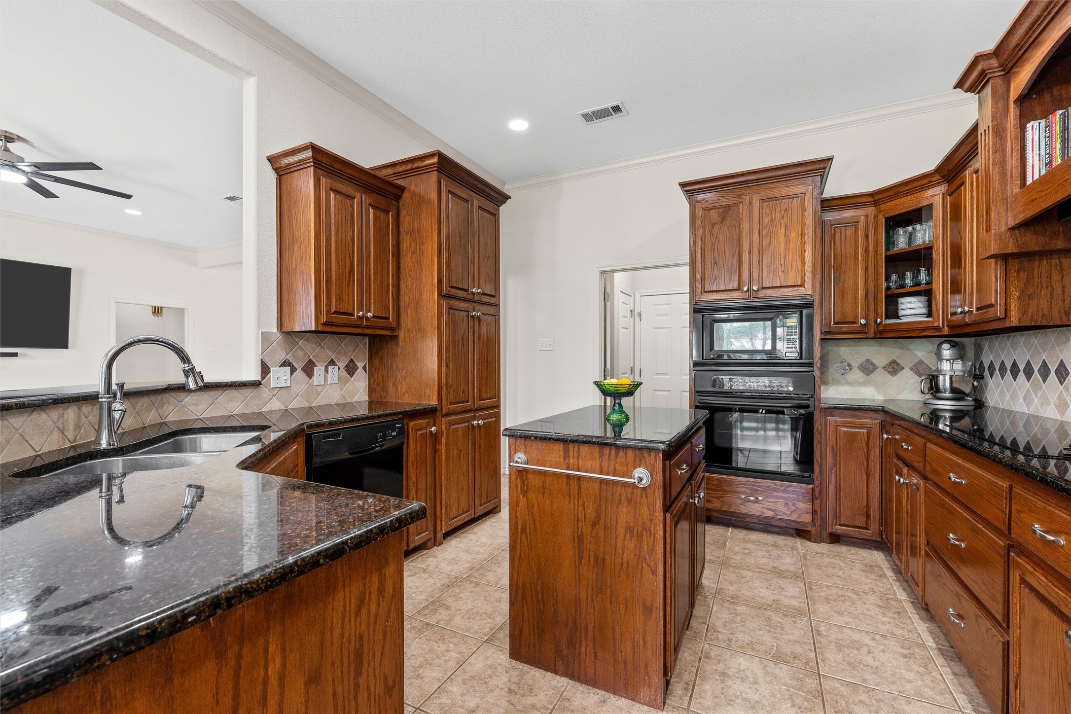 5612 Plantation Drive Waco TX 76708
