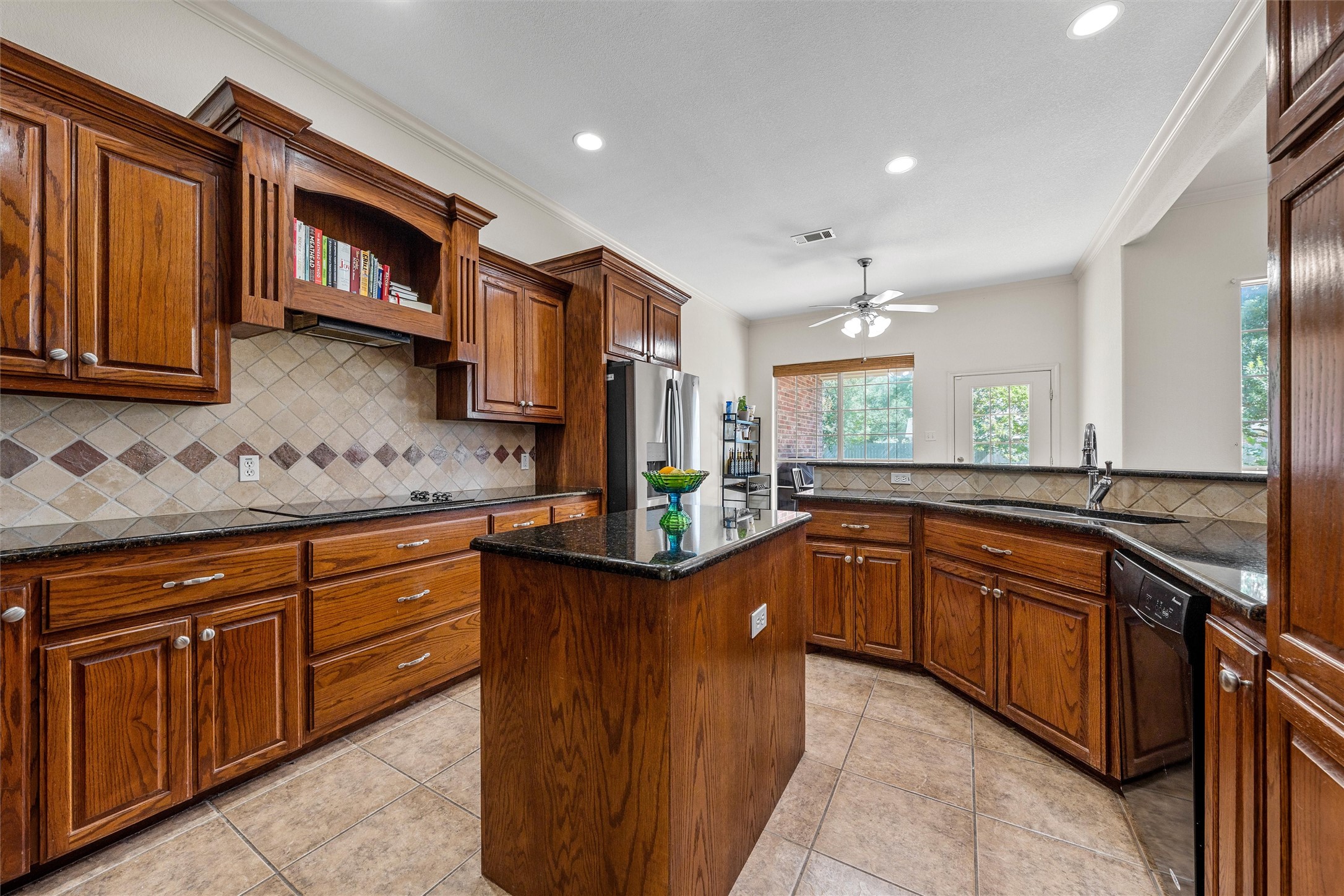 5612 Plantation Drive Waco TX 76708