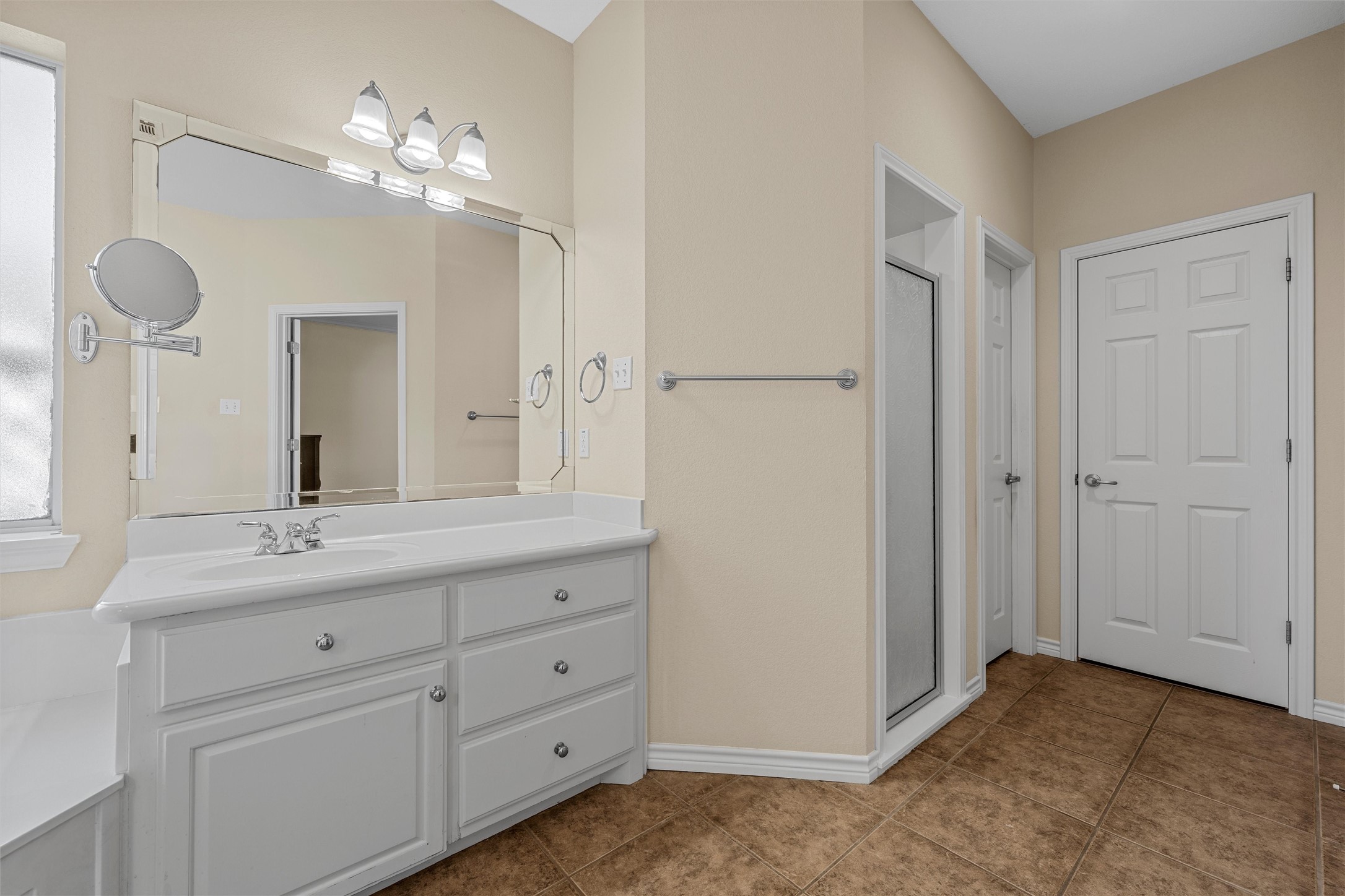 5612 Plantation Drive Waco TX 76708