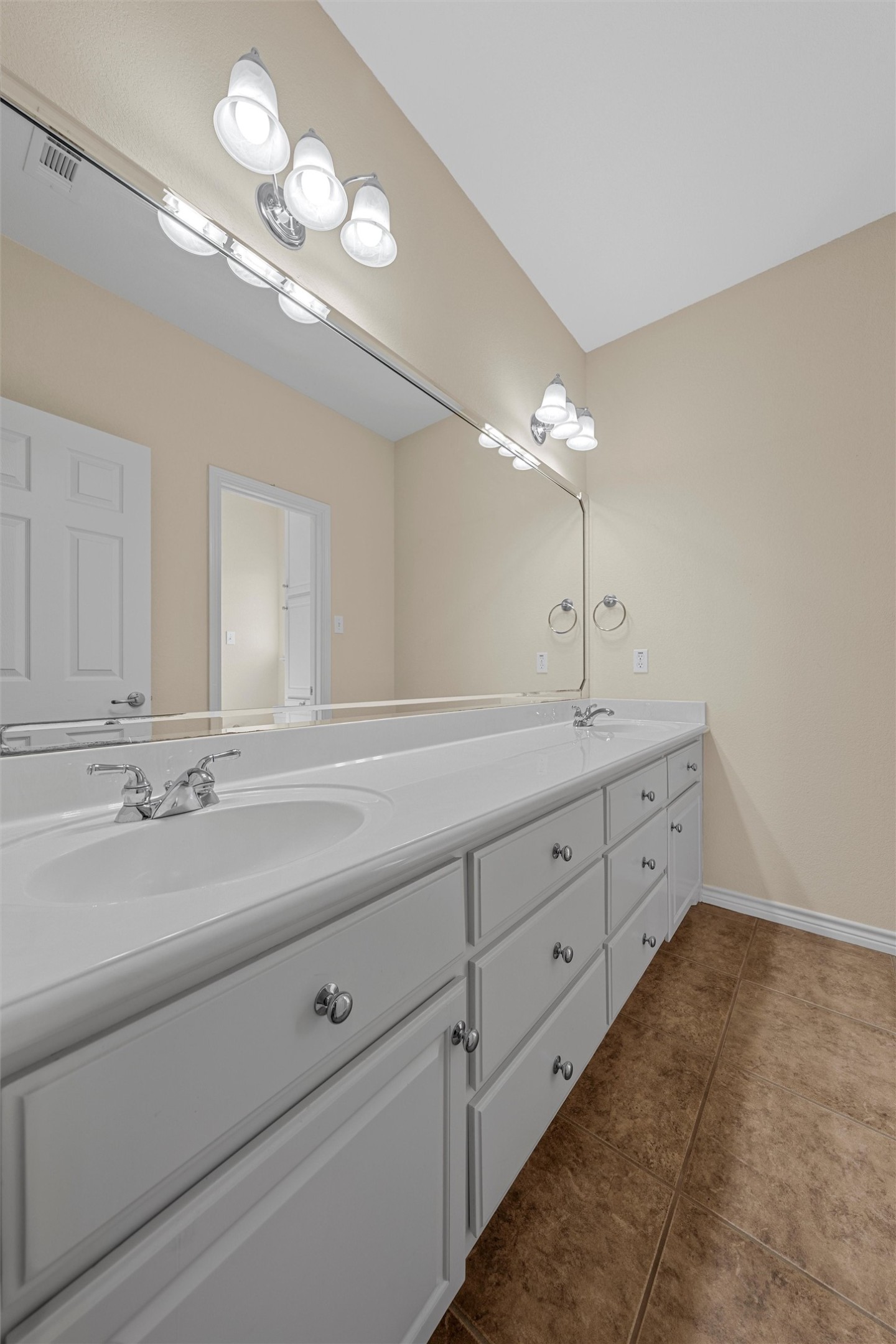 5612 Plantation Drive Waco TX 76708