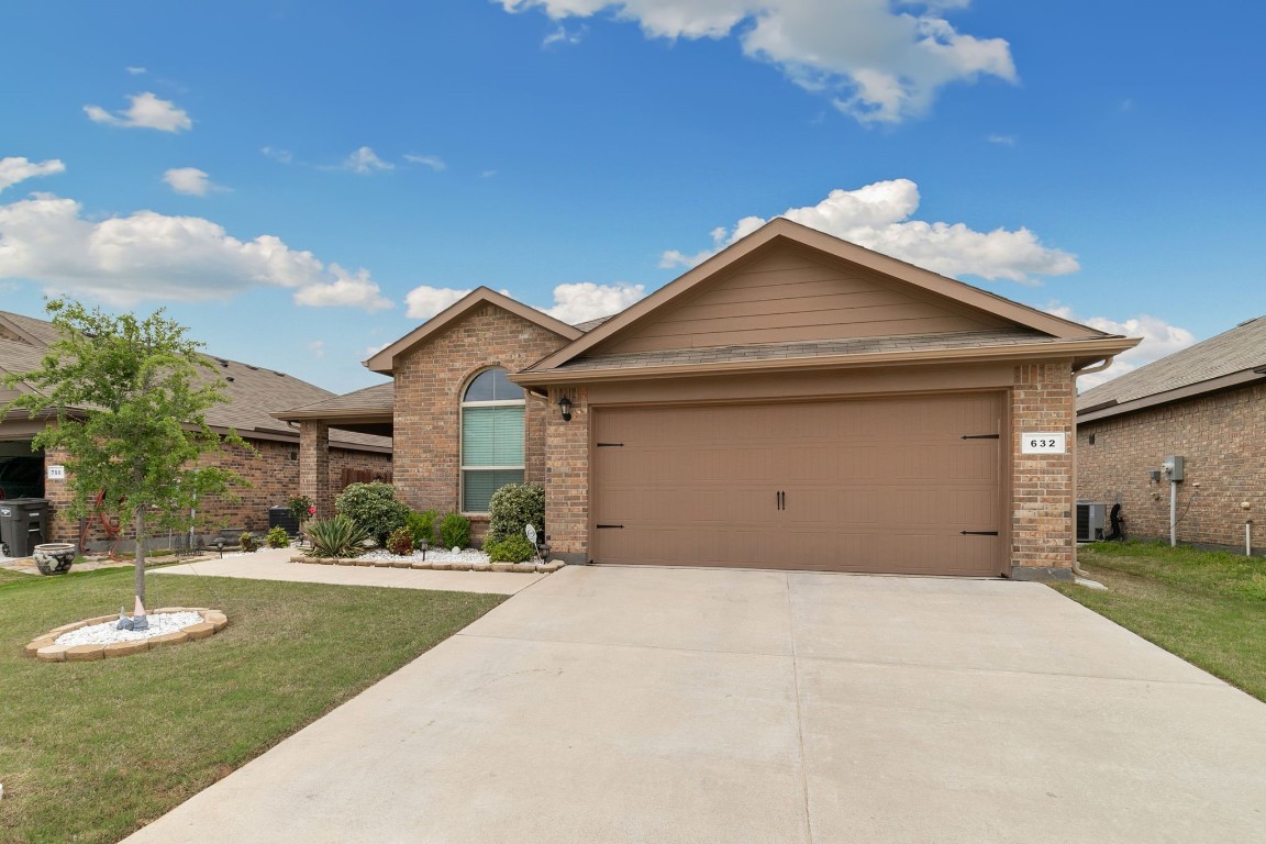 632 Zeke Lake Trail Fort Worth TX 76120