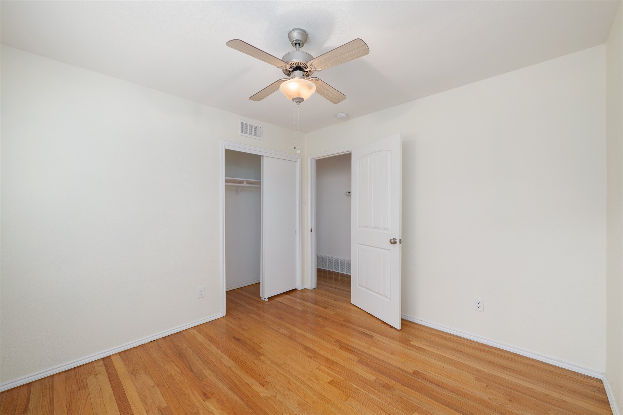 8718 Hackney Lane Dallas TX 75238