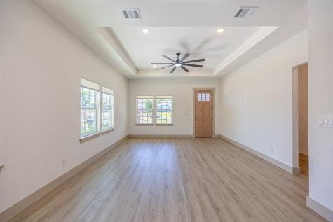 805 Glen Garden Fort Worth TX 76104