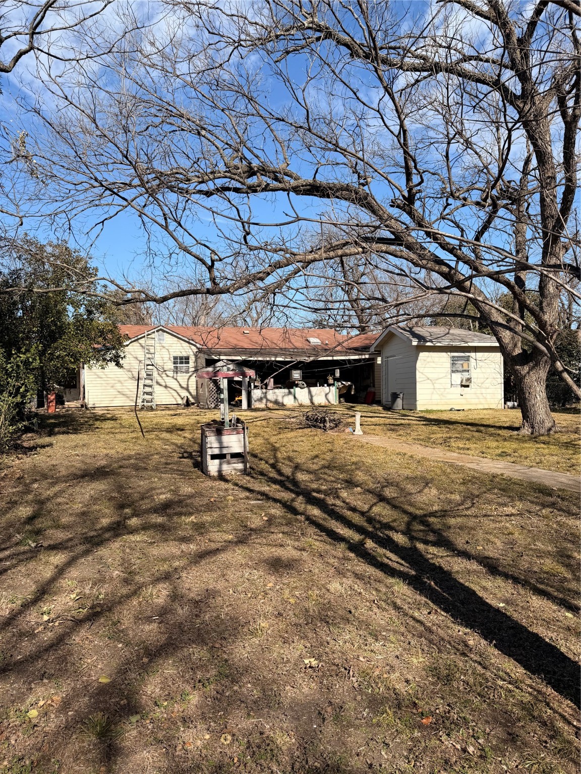 114 E Park Place Drive Lancaster TX 75134