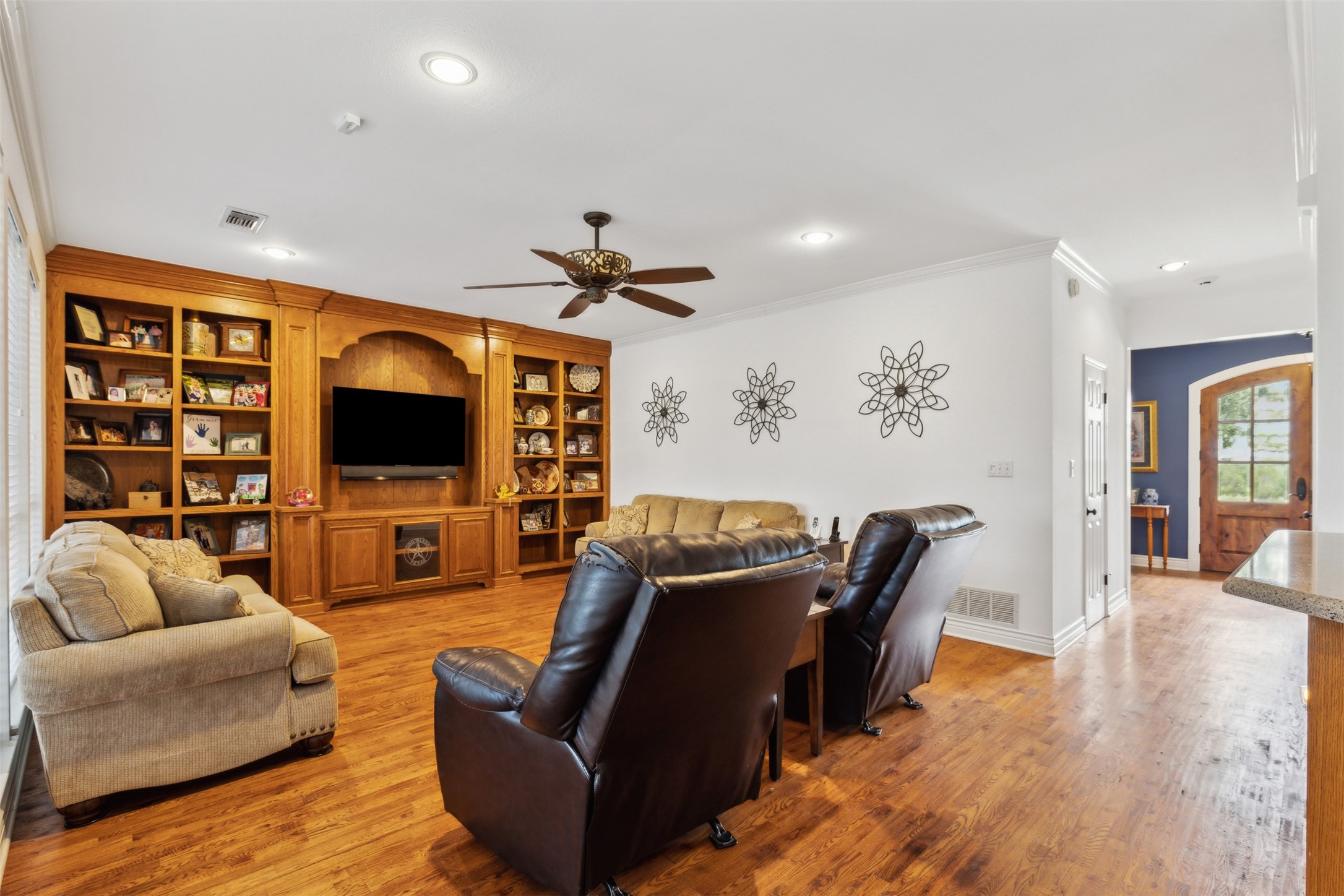 1100 Williamson Road Granbury TX 76048
