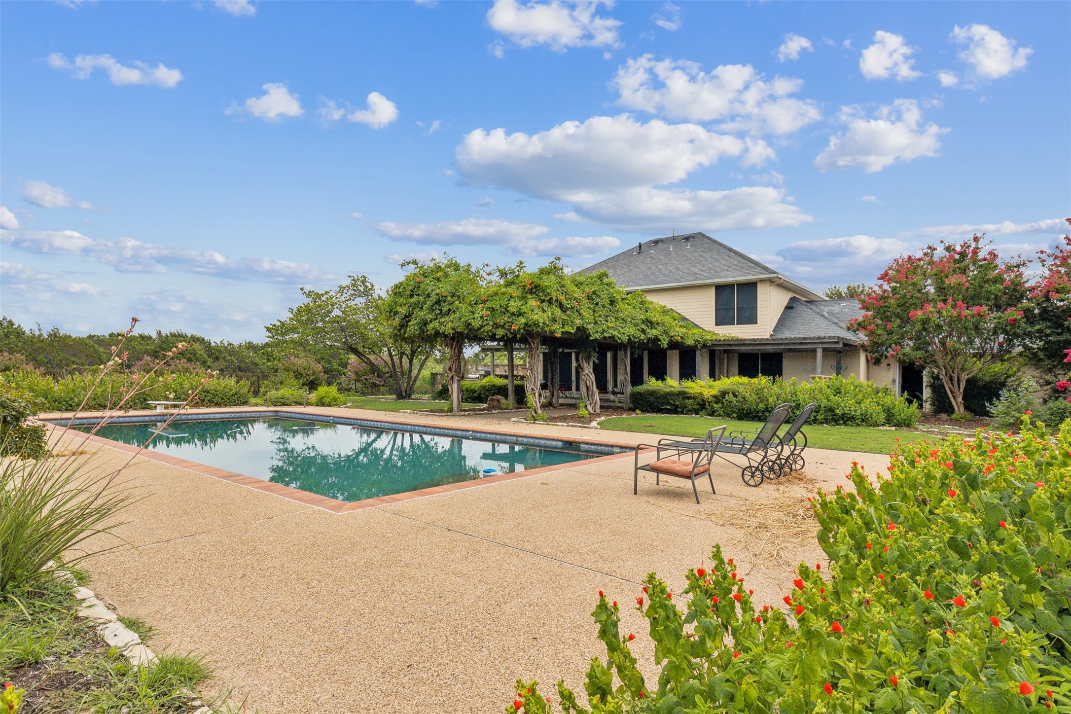 1100 Williamson Road Granbury TX 76048
