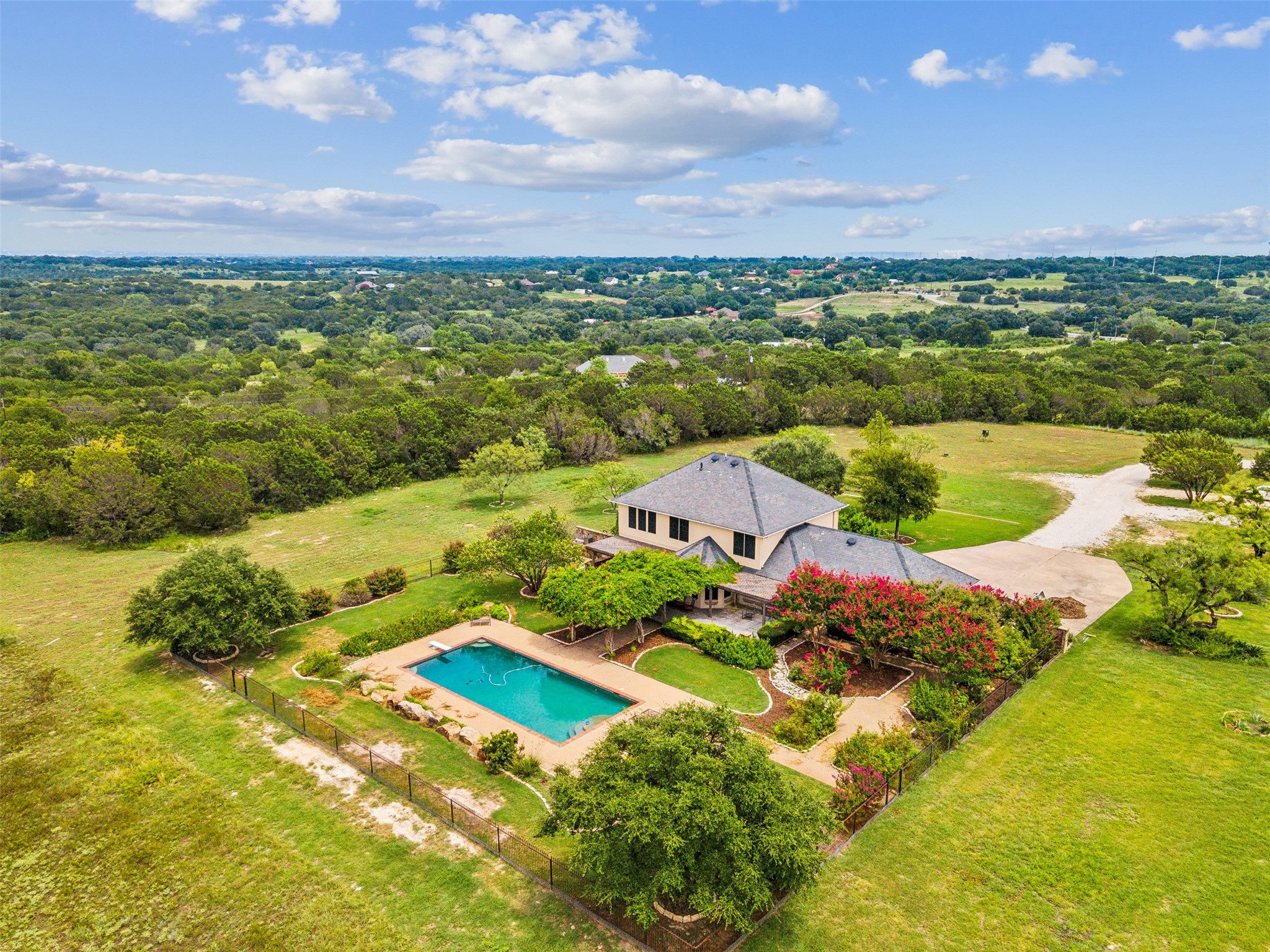 1100 Williamson Road Granbury TX 76048