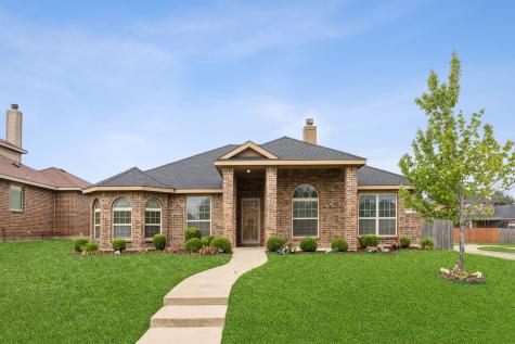 1403 Illinois Avenue Lancaster TX 75134