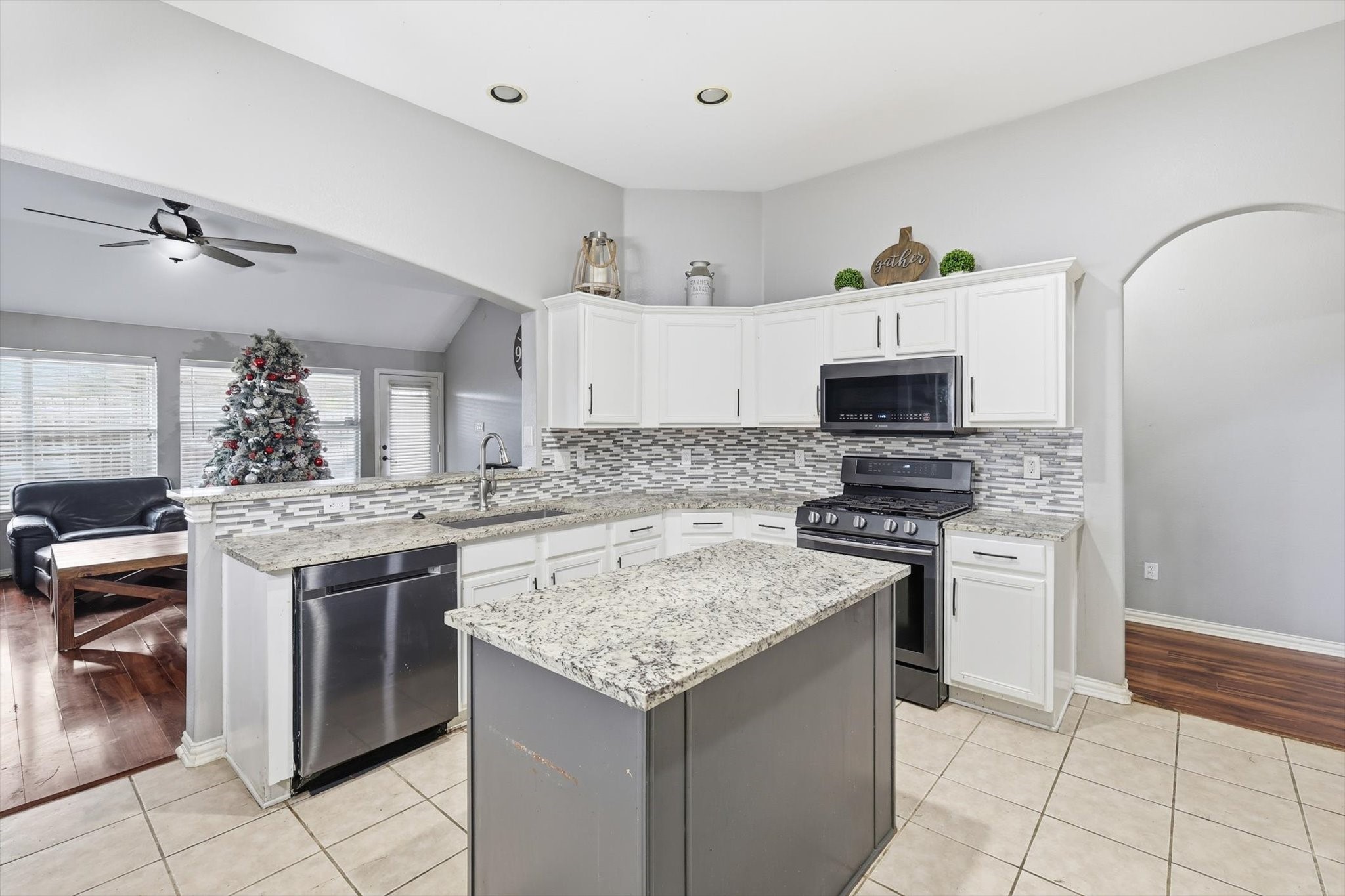 5403 Lavaca Road Grand Prairie TX 75052