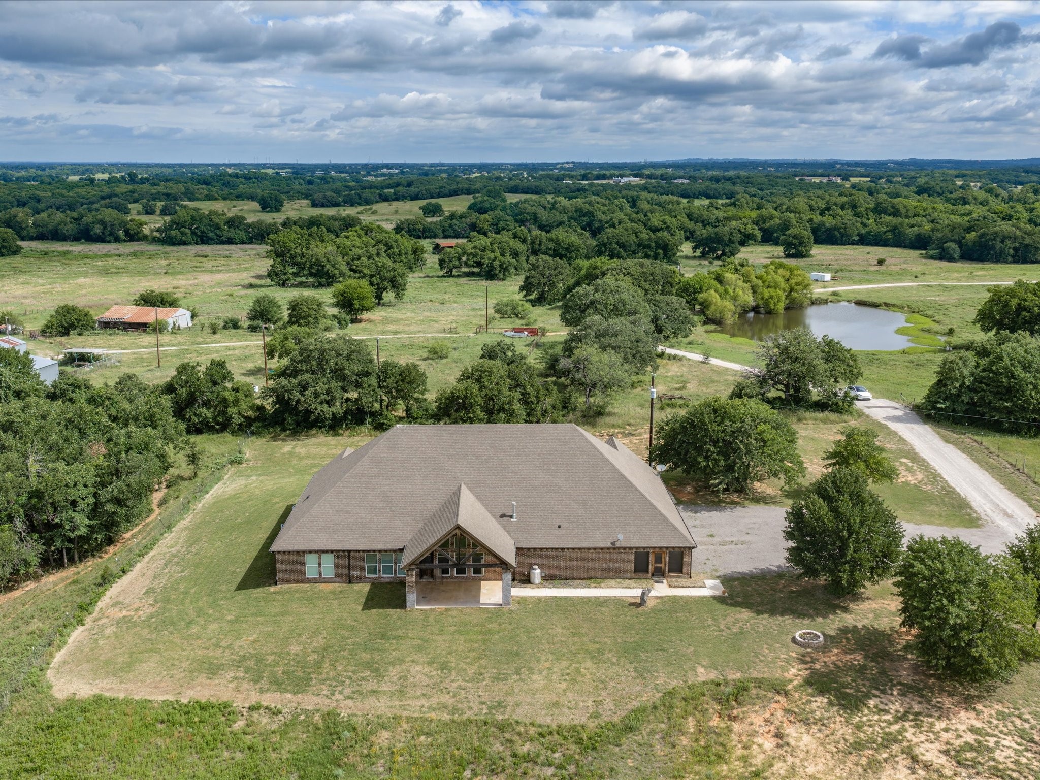 910 County Road 1111 Decatur TX 76234
