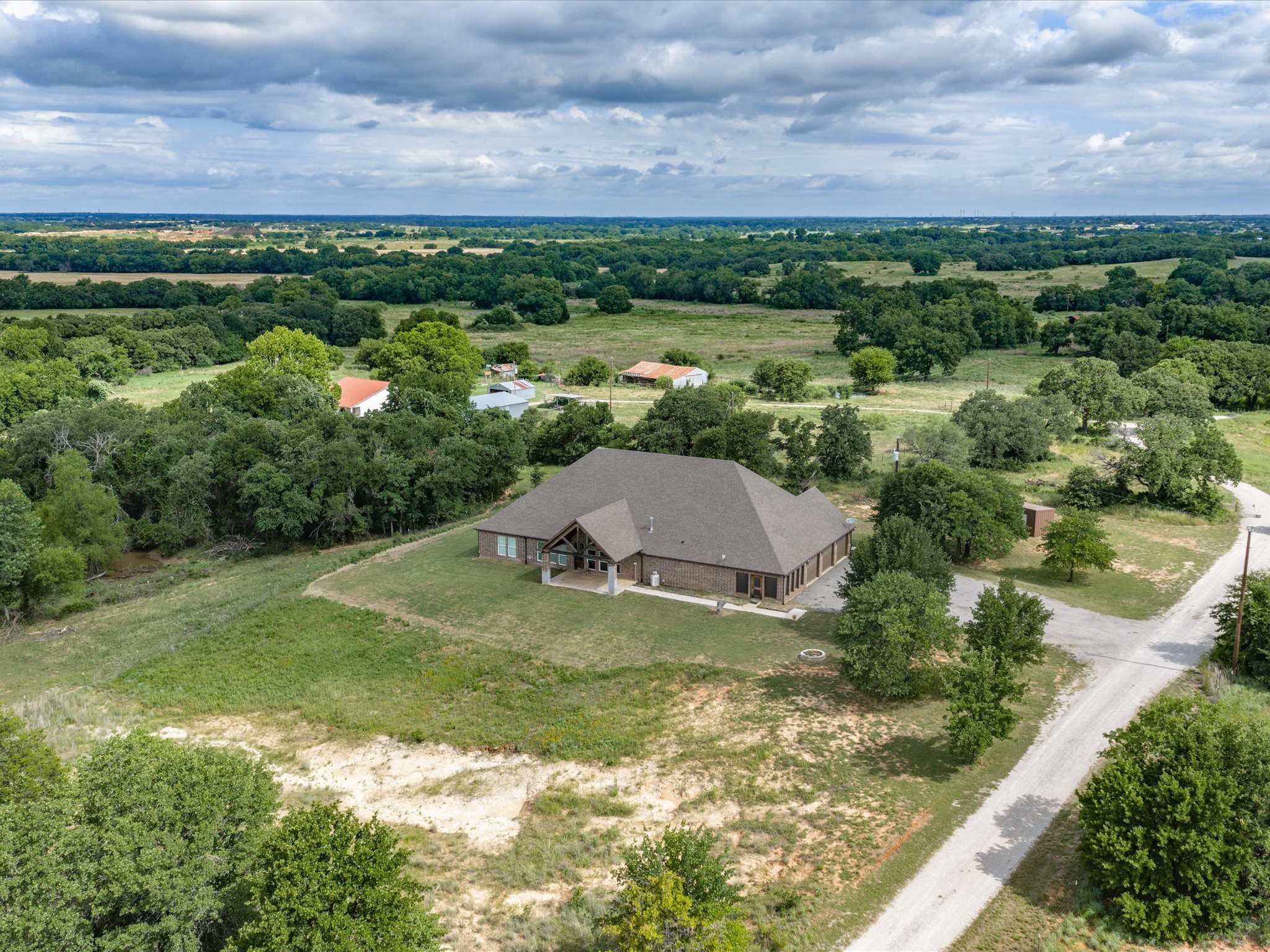 910 County Road 1111 Decatur TX 76234
