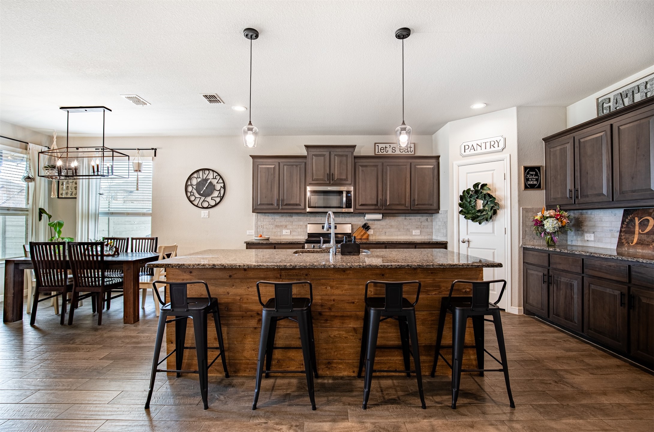 717 Falcon Road Argyle TX 76226