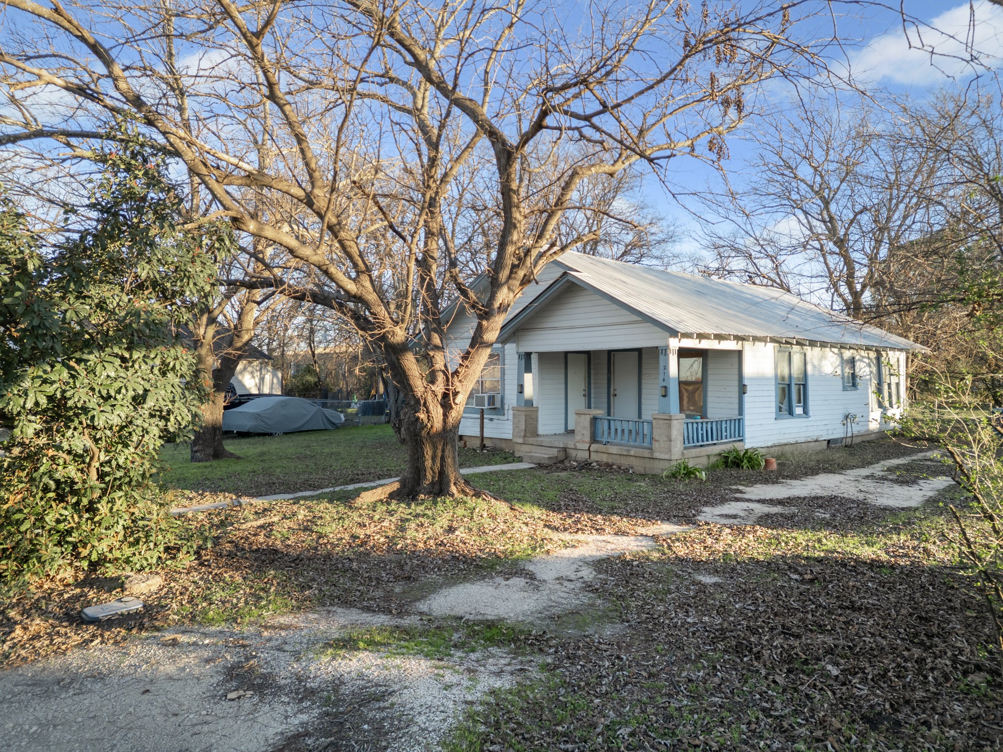 214 N Preston Street Whitney TX 76692