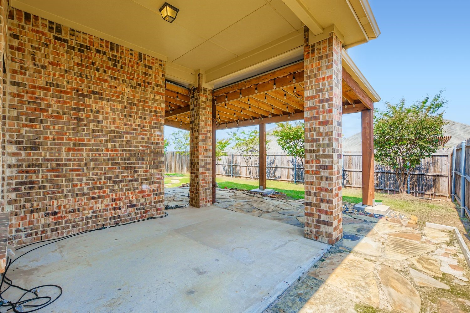 3128 Sunny Hill Way Royse City TX 75189